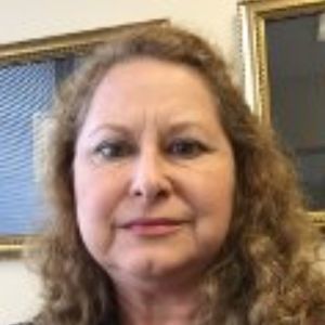 Meet your Posher, Leslie