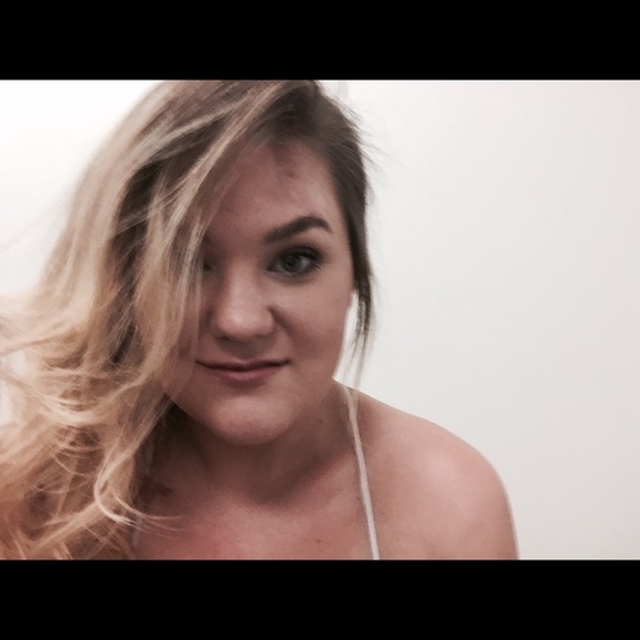 Meet your Posher, Savannah