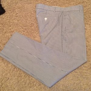 Gap slim cropped fit pants