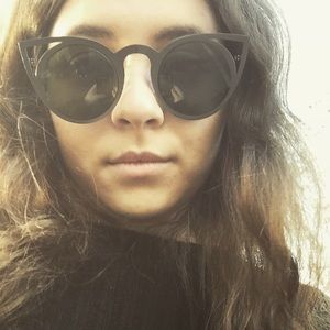 Meet your Posher, Lena