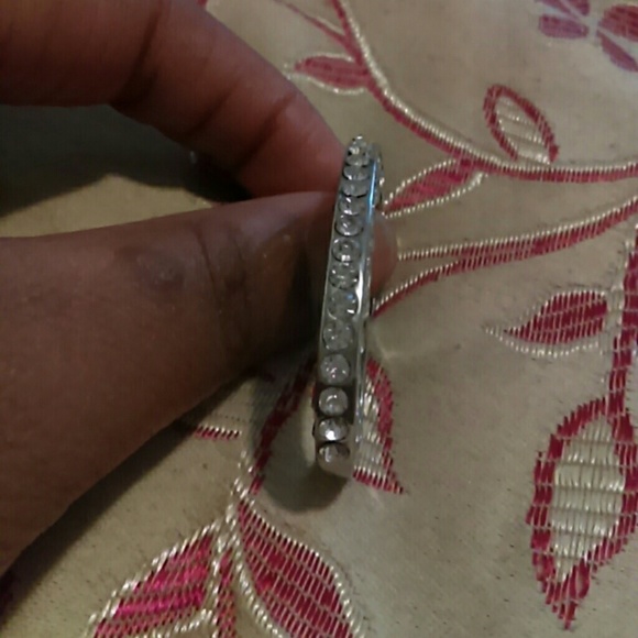 Ring - Picture 3 of 3