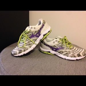 Mizuno wave sayonara 2