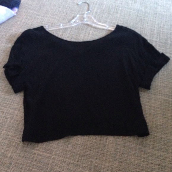 MinkPink flowy short sleeve crop top