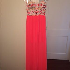 NEVER WORN strapless Aztec print chiffon maxi SM
