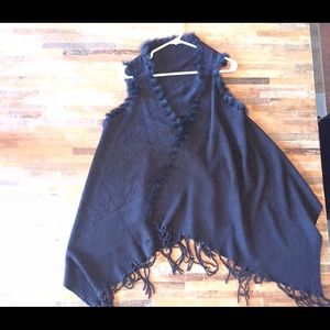 Sleeveless open cardigan sweater