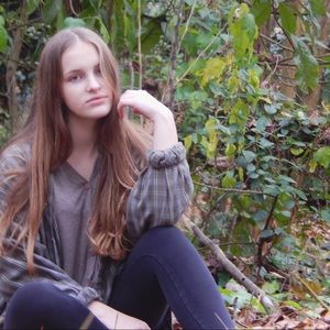 Meet your Posher, Olivia