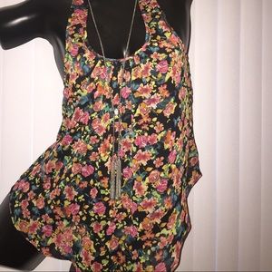 A soft, and stylish shirt! Nice and flowy!