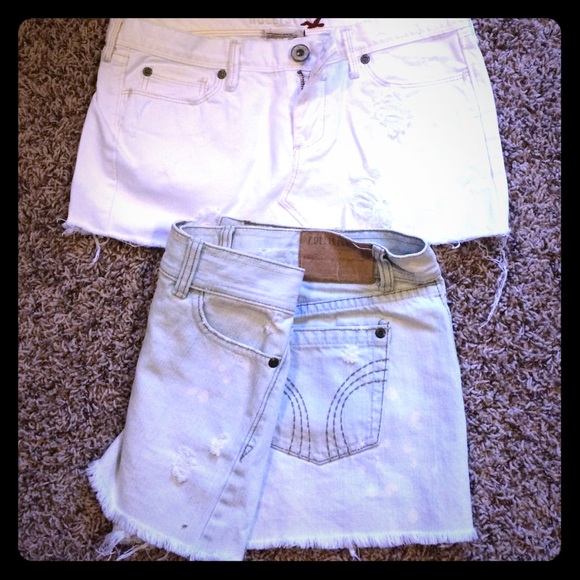2 Hollister skirts!