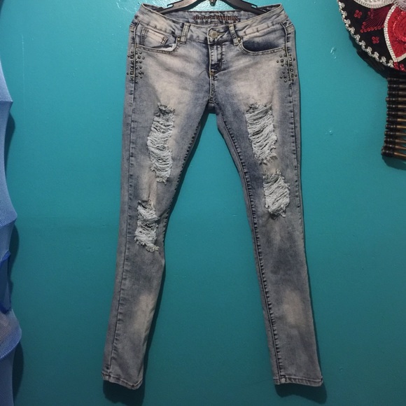 Almost famous jeans size 9