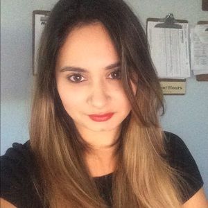 Meet your Posher, Perla