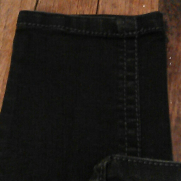 Jeans - Picture 2 of 3