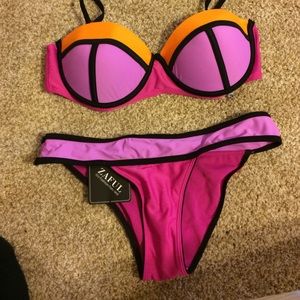 Fake triangl bathing suite