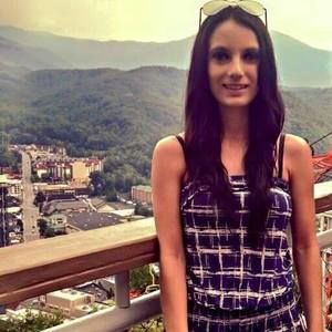 Meet your Posher, Casey