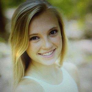 Meet your Posher, Olivia