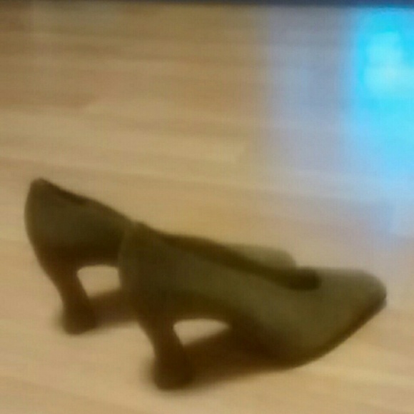 Shoes - Picture 3 of 3