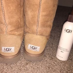 Ugg boots WITH cleaner