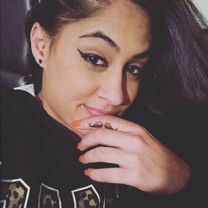 Meet your Posher, Jade