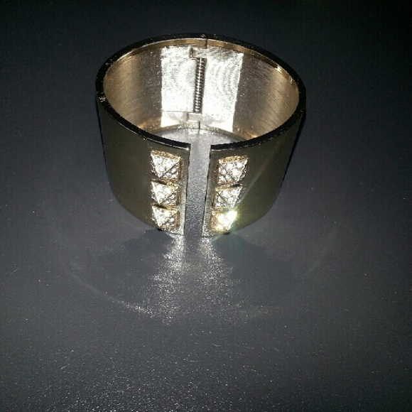 Egyptian cuff bracelet
