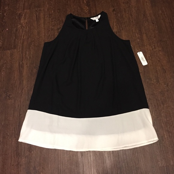 Charming Charlie Tops - NWT $10 and $.99 shipping! Black Shift Shirt