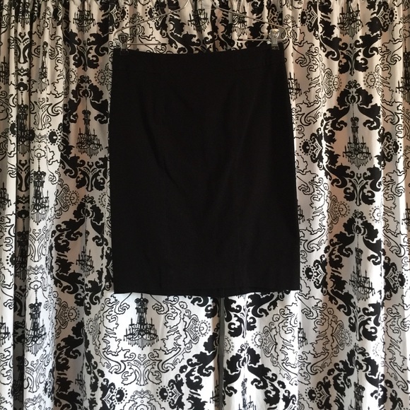 Black pencil skirt