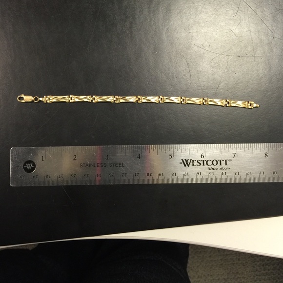 Gold bracelet