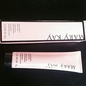 Mary Kay Extra Emollient Night Cream