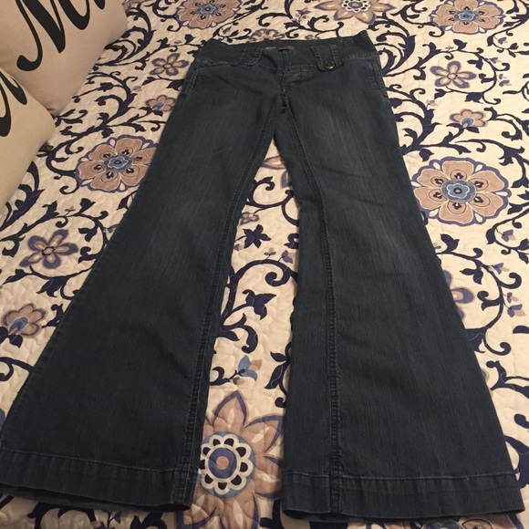 Wide leg jeans