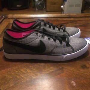 Women's Nike Primo Court Canvas