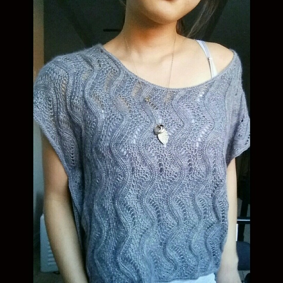 Mossimo S Knit Cropped Gray TShirt