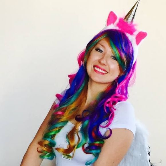 Meet your Posher, Andrea