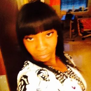 Meet your Posher, Latonya