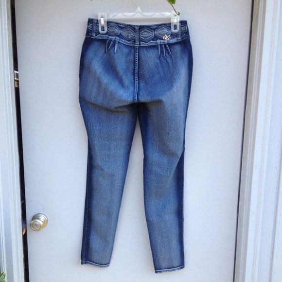 Tiki jeans - Picture 2 of 4