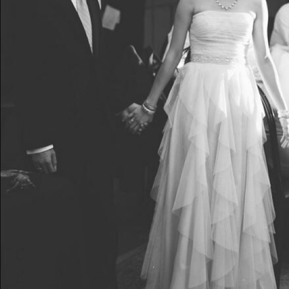 Adrianna Papell Ball Gown prom dress Cream/Gold 00