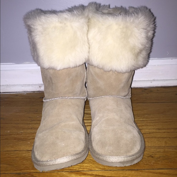 AEO cozy boots