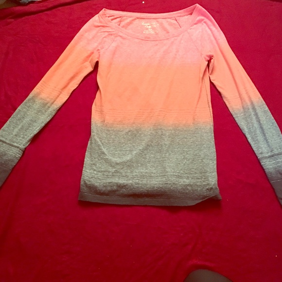 American Eagle Long Sleeve Top