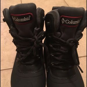 Columbia Women's size 6 snow boots