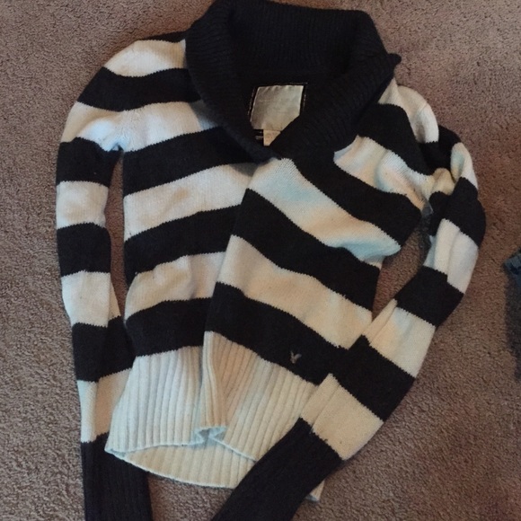 Juniors sweater
