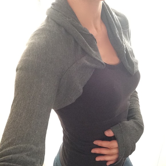 Need to Make: More Grey Jersey Hoodie Shrugs