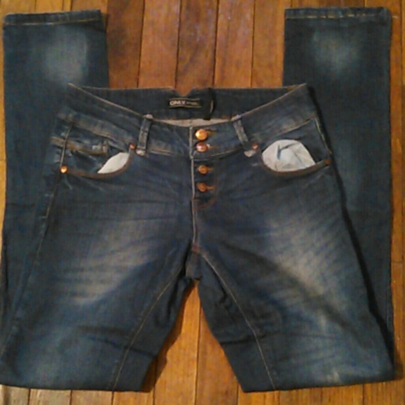 Mid rise jeans