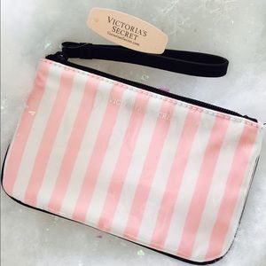 🆕💕Victoria Secret Make Up Tote