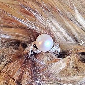 14K white gold and diamond pearl ring