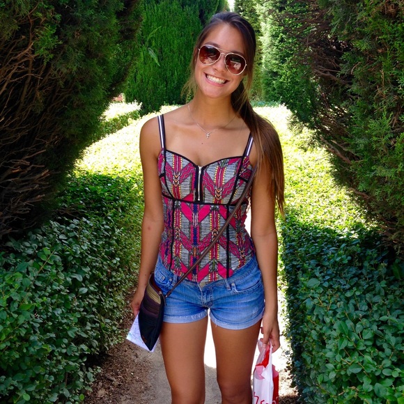 Meet your Posher, Nikita