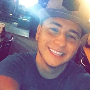 Meet your Posher, Derek