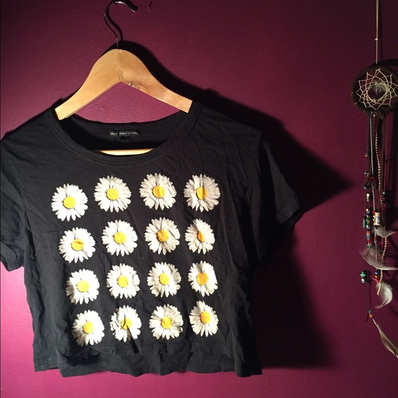 Urban Outfitters daisy crop top