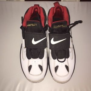 Nike Diamond Turf II