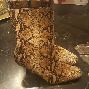 Leather snake skin boots