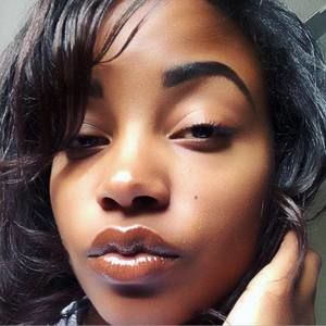 Meet your Posher, Janelle