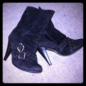 Black suede heeled boots