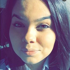 Meet your Posher, Brianna