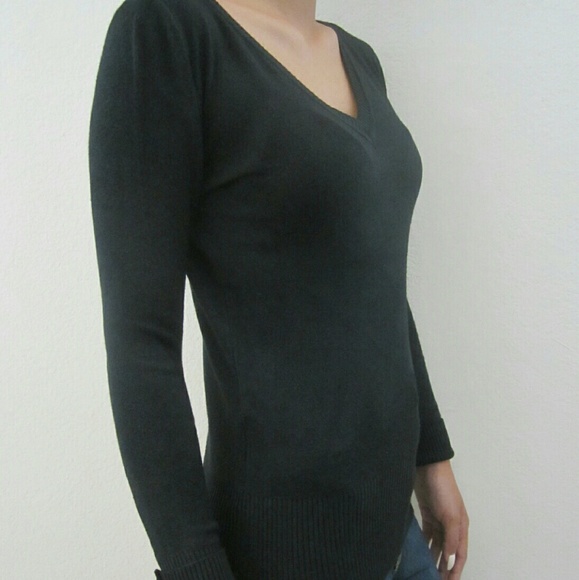 Black V-neck Sweater - Picture 2 of 2